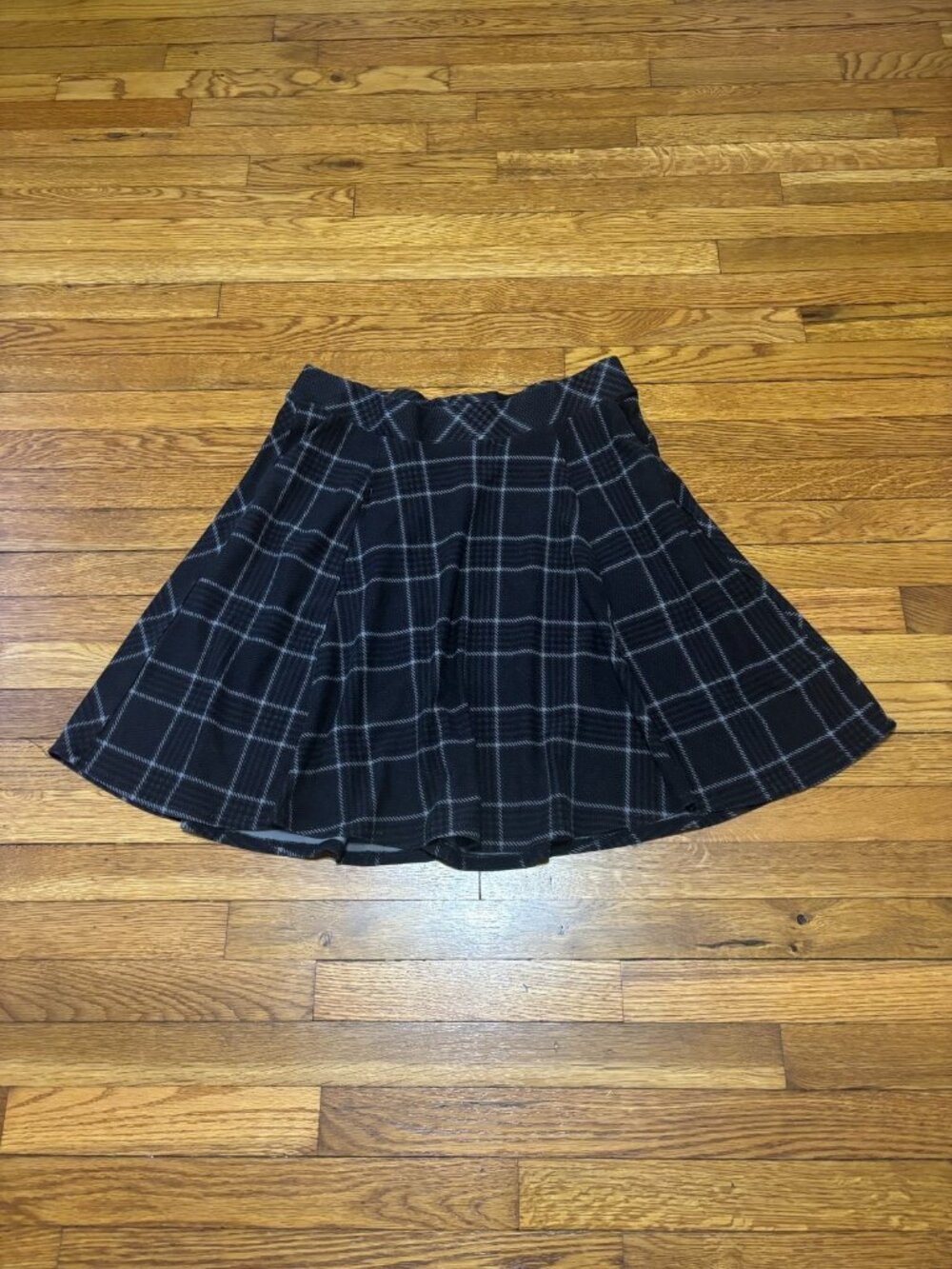 Torrid Womens Flare Skirt Plus Size 1X Black Gray Plaid Stretch Pull On Goth